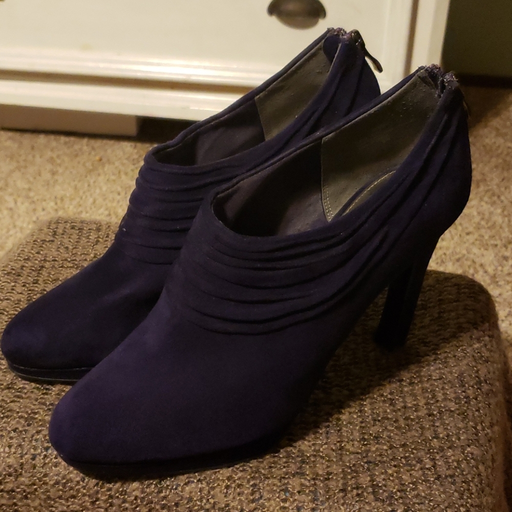 Purple color booties